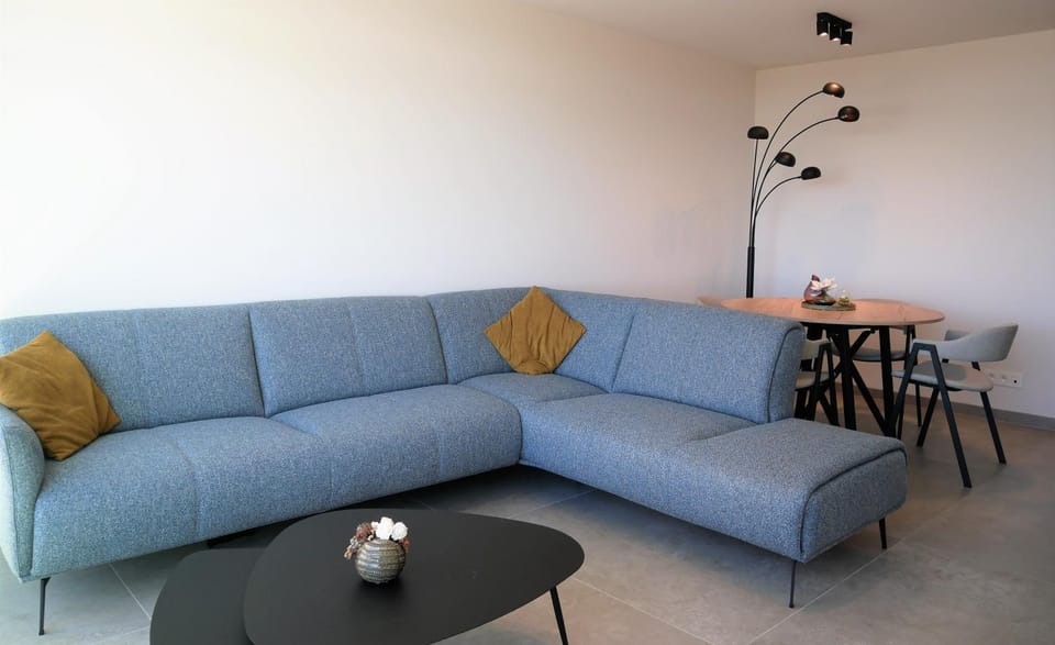 Property building, Living room, Seating area, Dining area