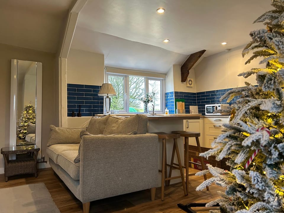 Winstitchen Cottage situated near the River Barle House in West Somerset District
