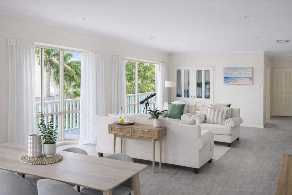 Ocean View Holiday Home near Beach in Mount Martha House in Melbourne