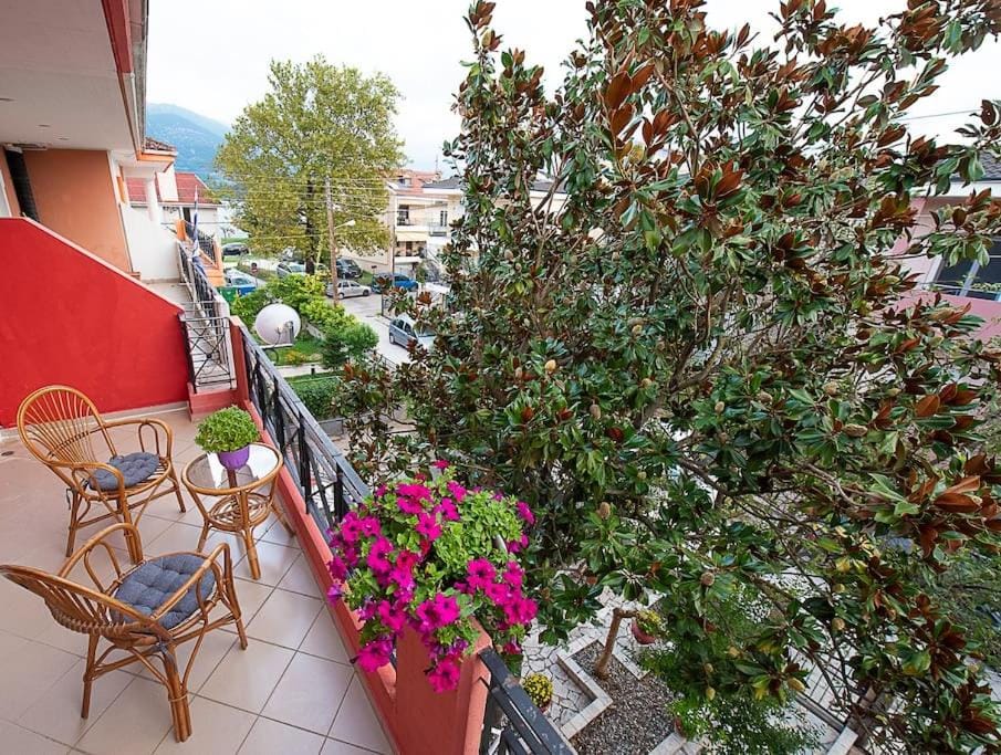 View (from property/room), Balcony/Terrace