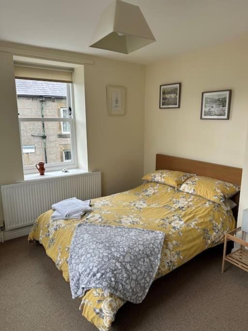 Trotters Place - Bradwell House in High Peak District