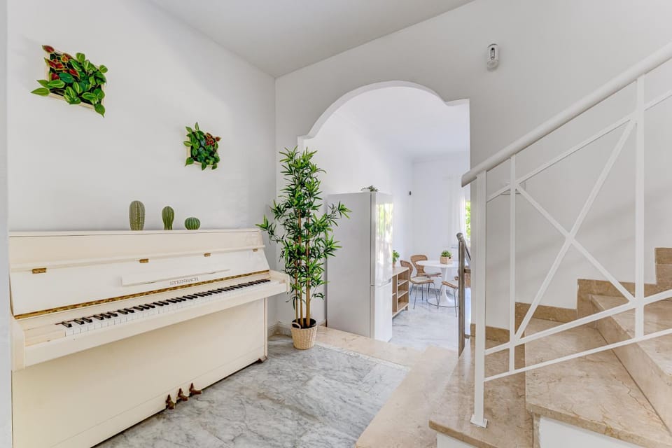 Garden, Bathroom, View (from property/room), Balcony/Terrace, Living room, Bedroom, Swimming pool