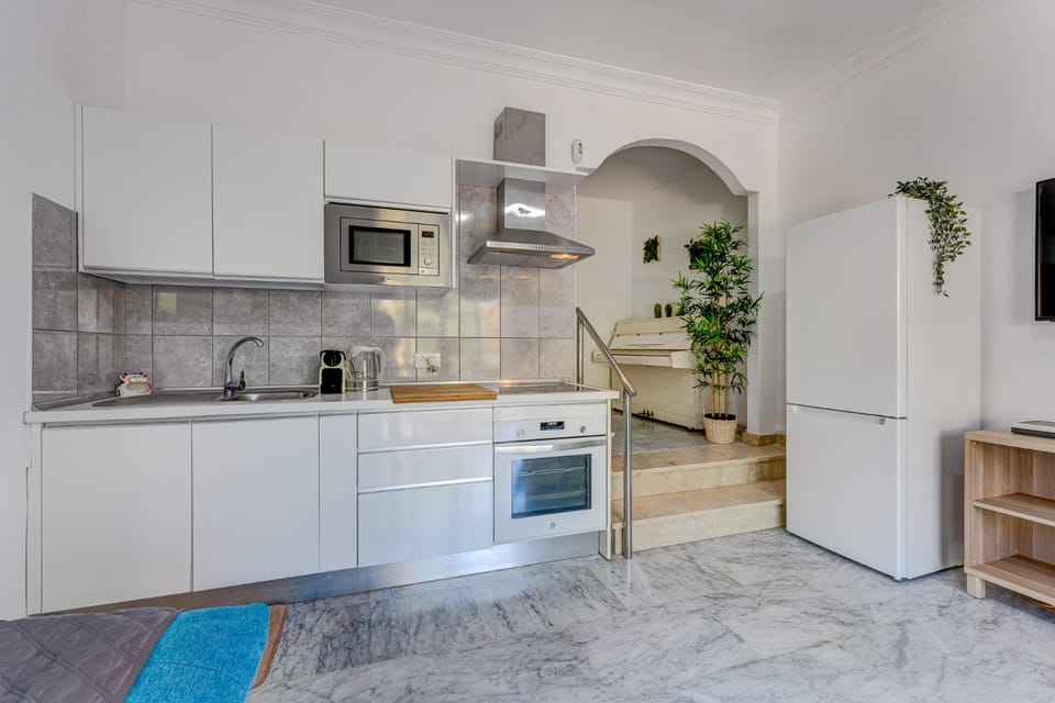 Garden, Bathroom, View (from property/room), Balcony/Terrace, Kitchen or kitchenette, Living room, Bedroom, Swimming pool