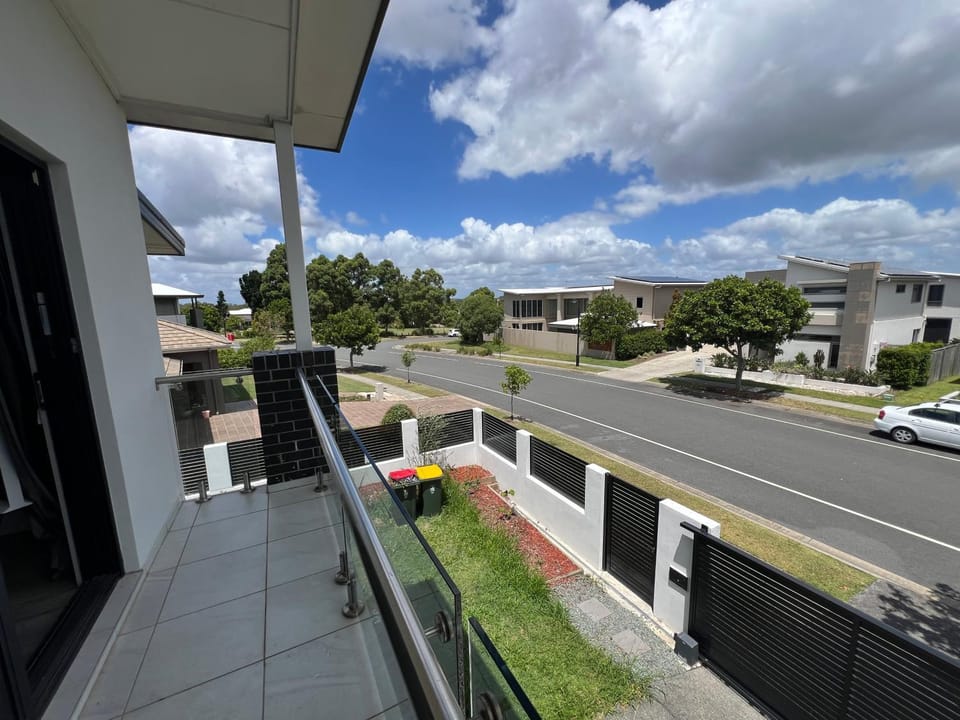 Pet Friendly &Home away From Home & Resort Facility Villa in Brisbane