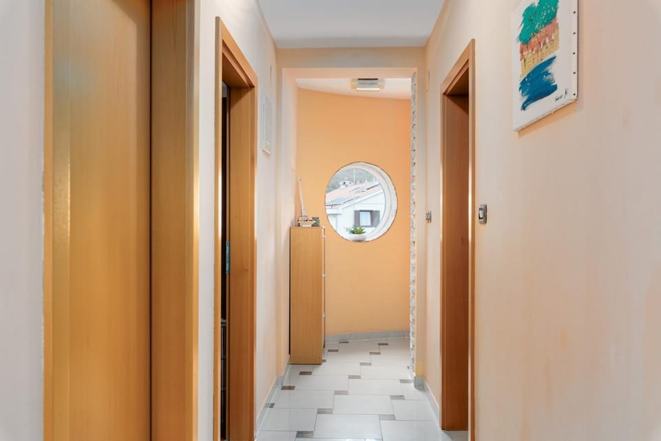 Apartment with Balcony and Mountain View Oleandra 5 Apartment in Lika-Senj County
