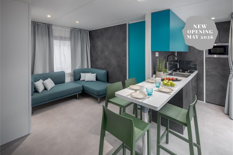 Kitchen or kitchenette, Living room, Photo of the whole room, Seating area, Dining area