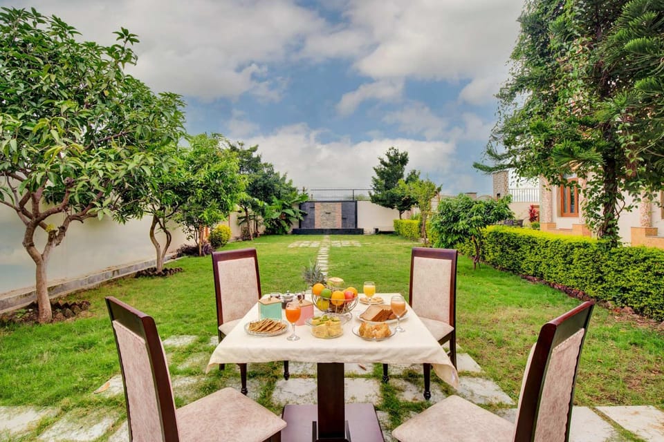 Garden, Seating area