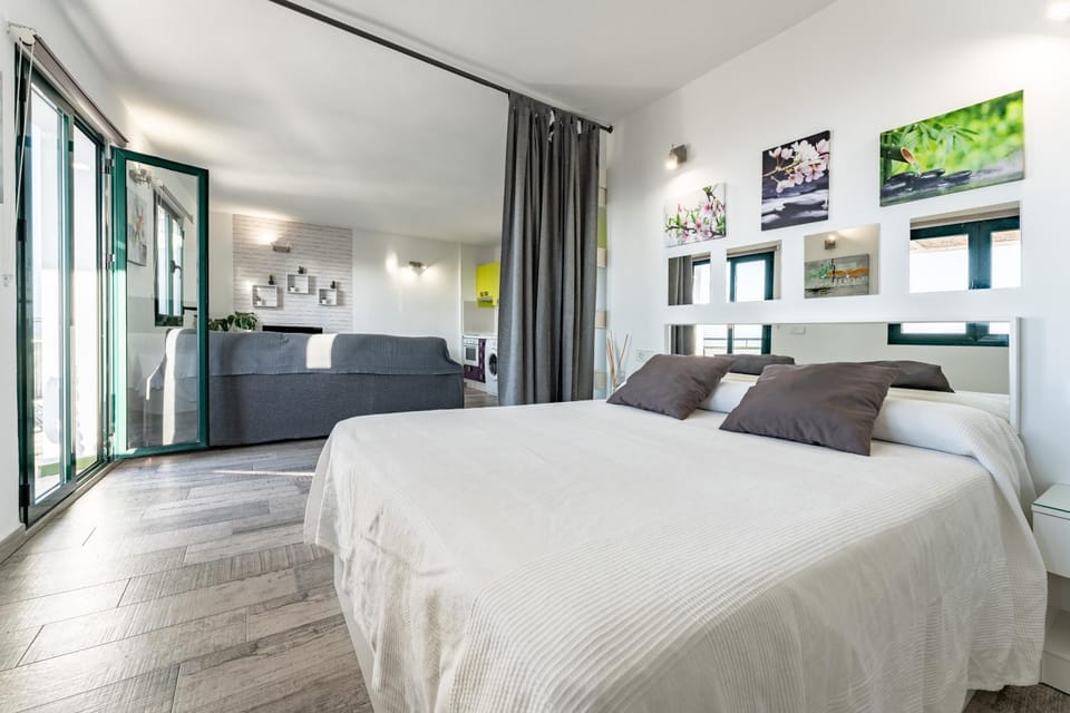 Living room, Bedroom