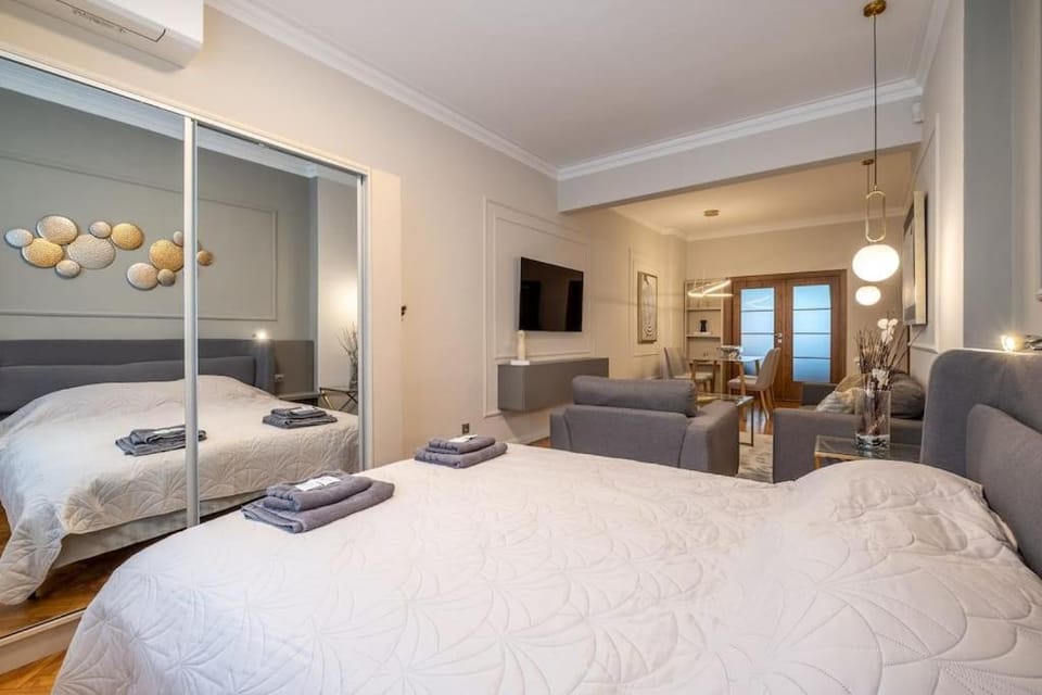 Calm, Luxury Apartment, Premium Location at NDK! Apartment in Sofia