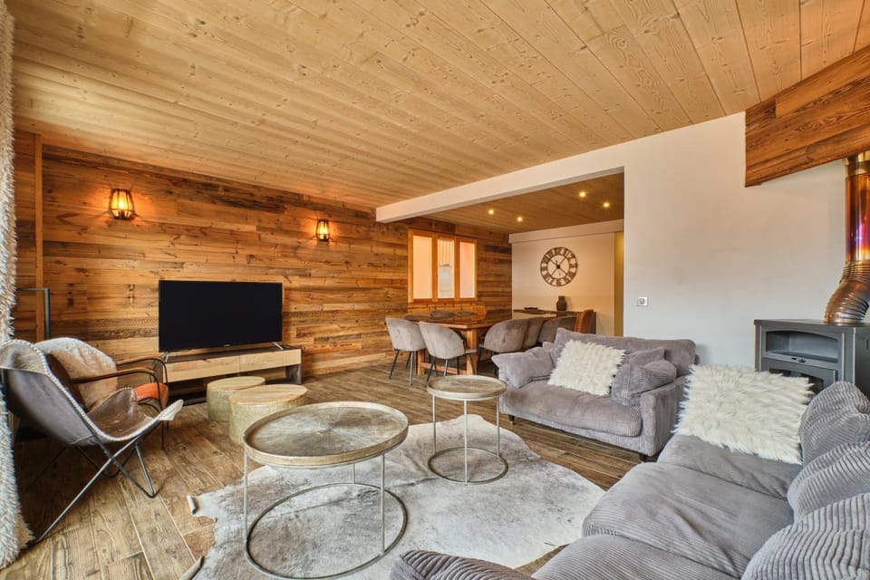 Property building, Living room