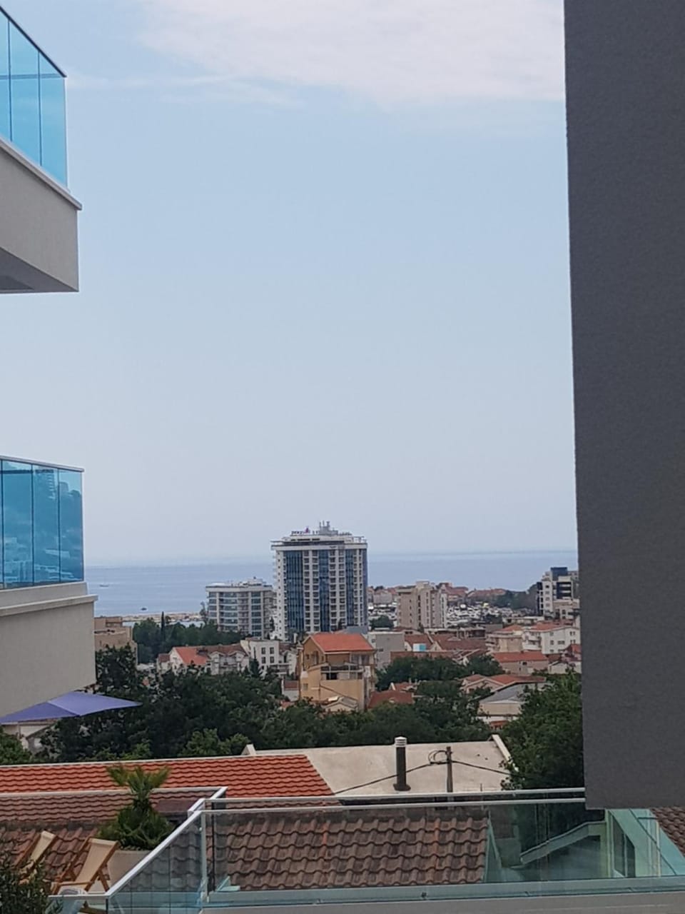 City view, Sea view