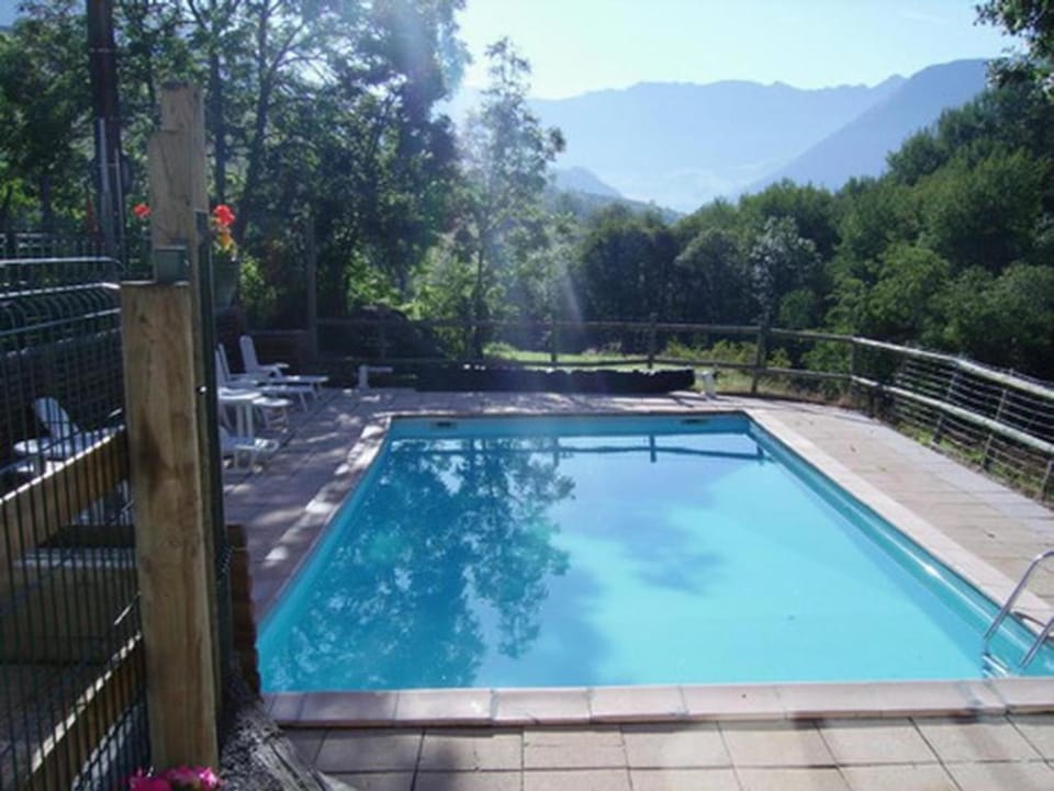 Property building, Swimming pool