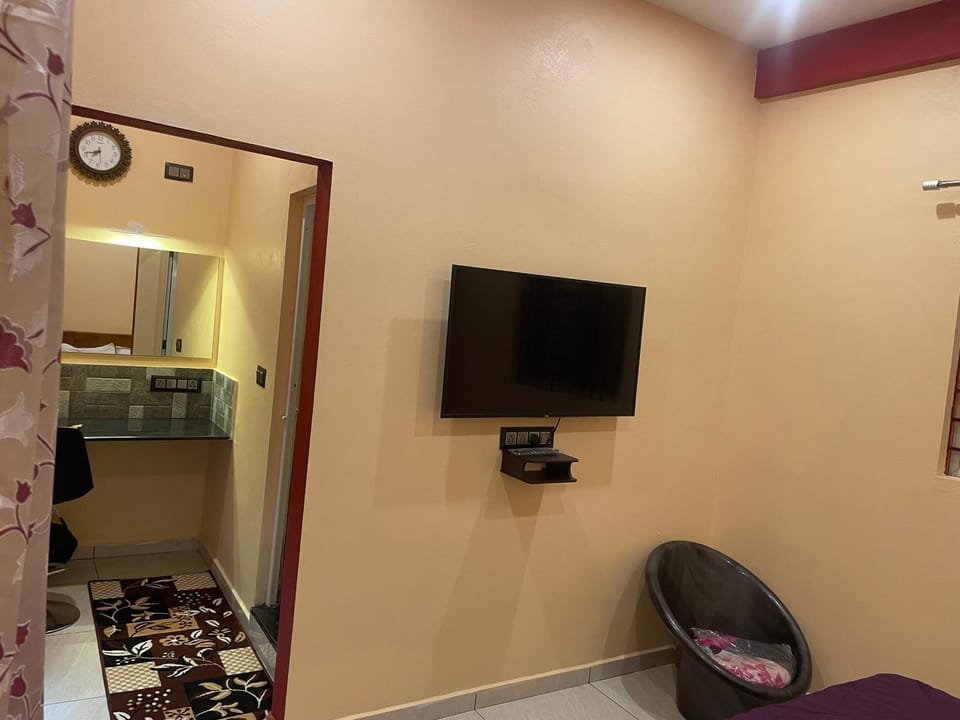 Four Seasons Homestay single room Vacation rental in Madikeri