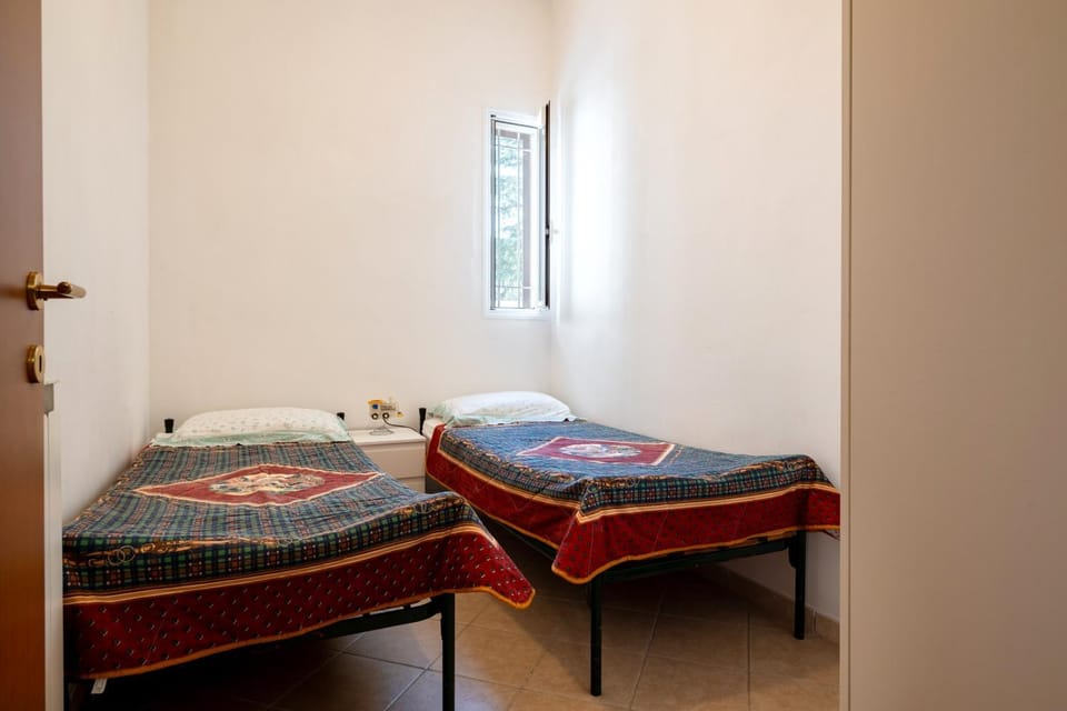 Property building, Living room, Bedroom