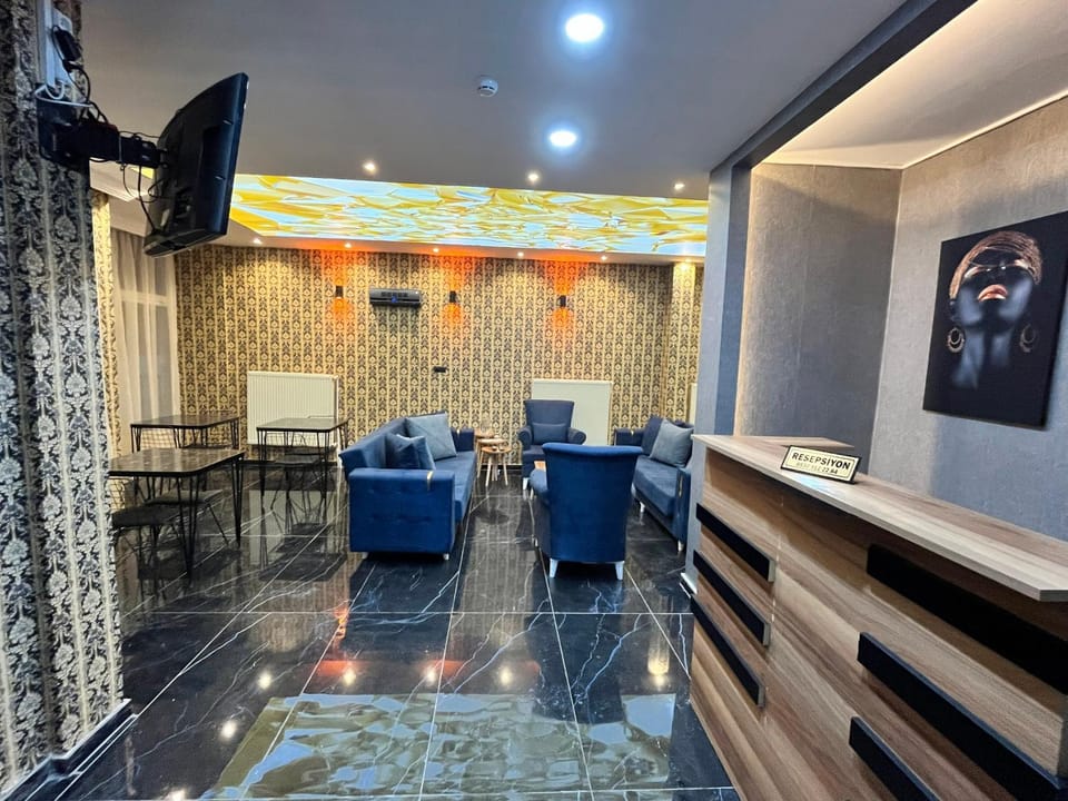 TV and multimedia, Seating area