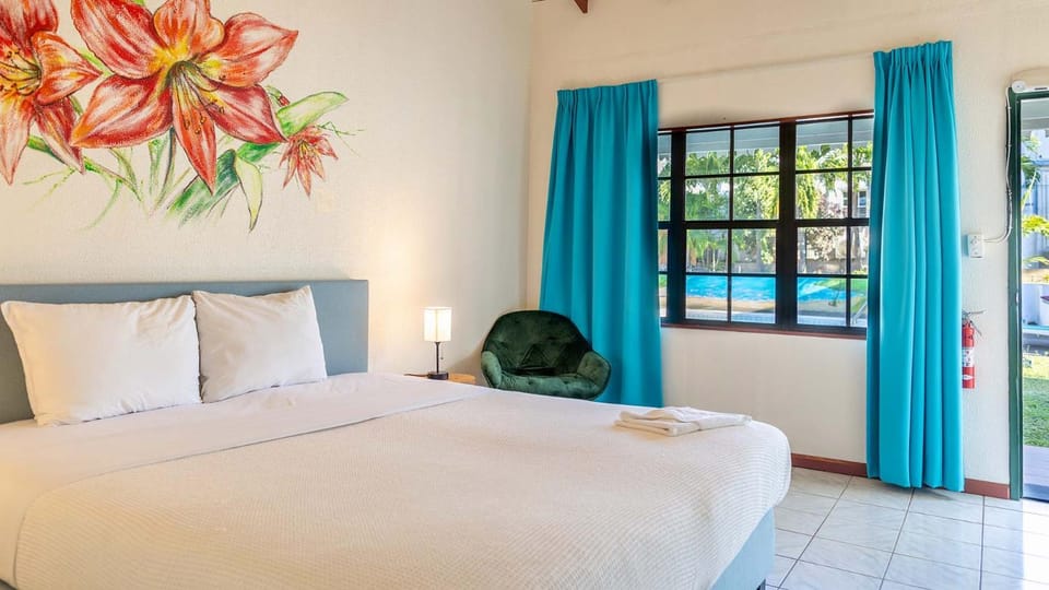Bedroom, Pool view