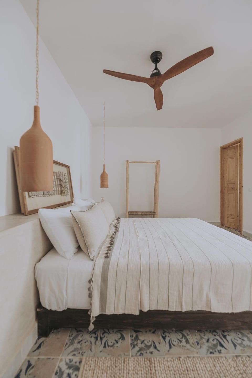 Bed, fireplace