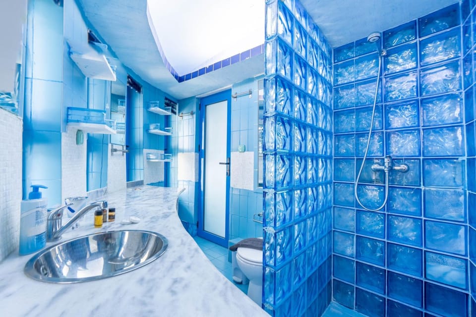 Bathroom, Living room