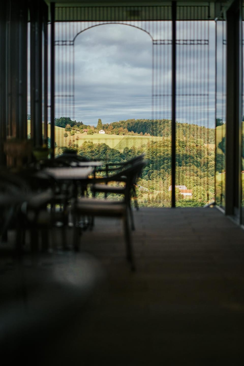 Property building, Restaurant/places to eat, Natural landscape, View (from property/room), Balcony/Terrace, Seating area, Dining area, Mountain view