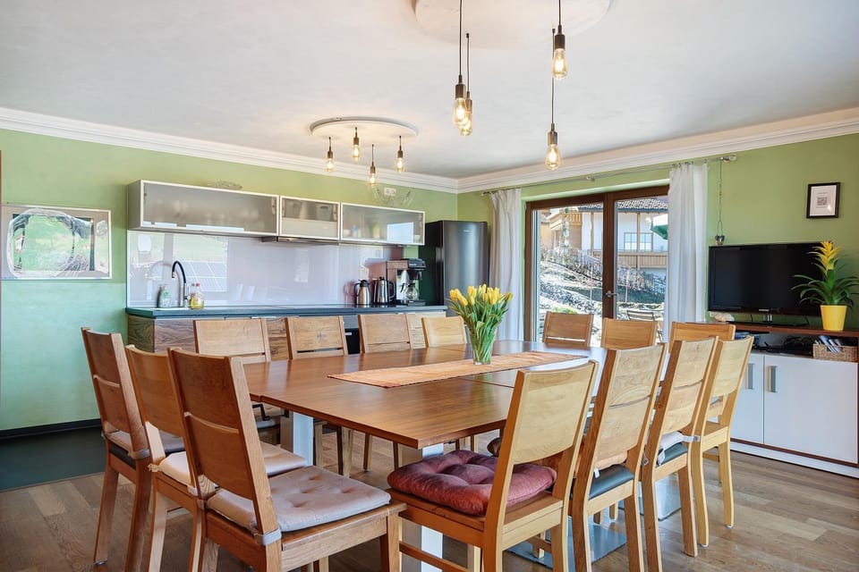 Property building, Kitchen or kitchenette, Living room