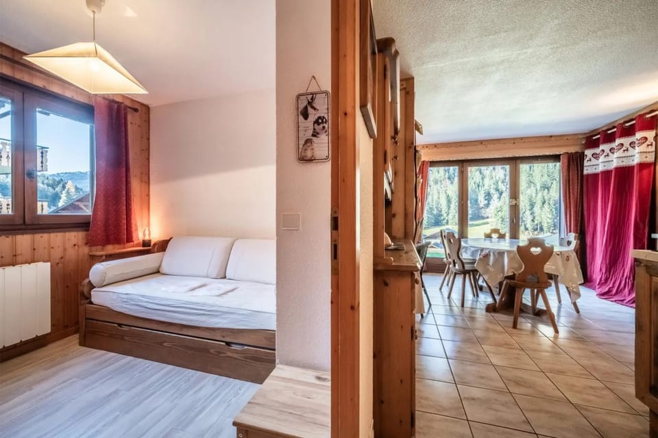 Living room, Bedroom