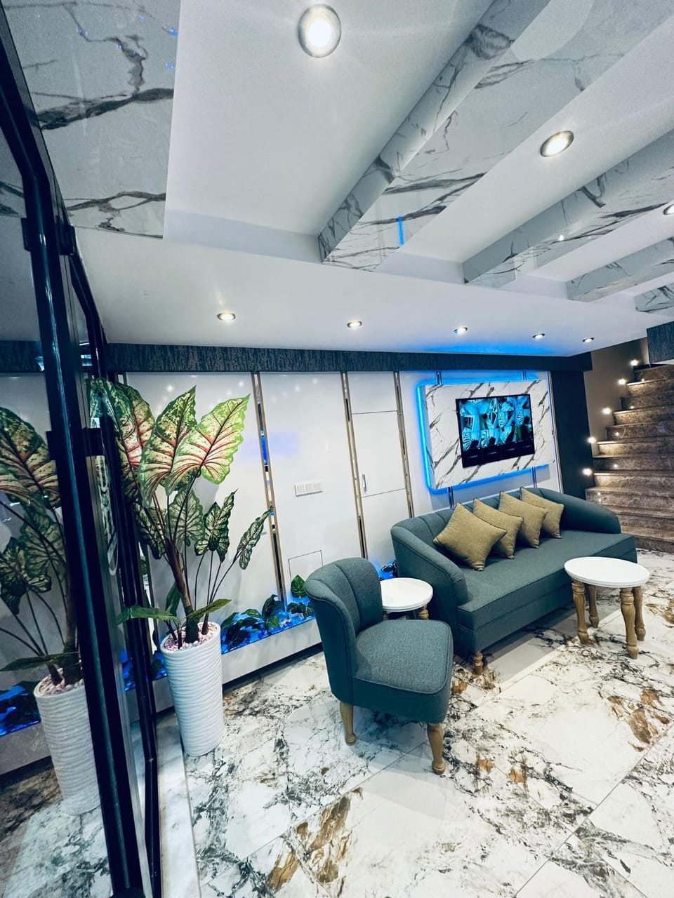 TV and multimedia, Living room, Lobby or reception