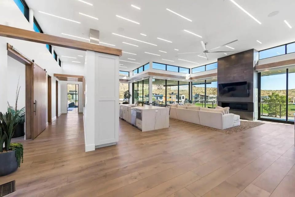 MASTERPIECE at Copper Rock! House in Hurricane