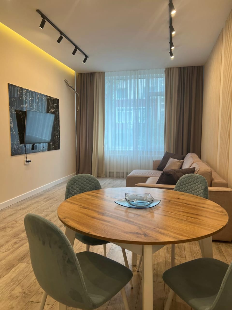 Дизайнерская квартира вблизи Байтерека Apartment in Kazakhstan