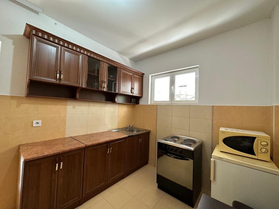 Kitchen or kitchenette, stove