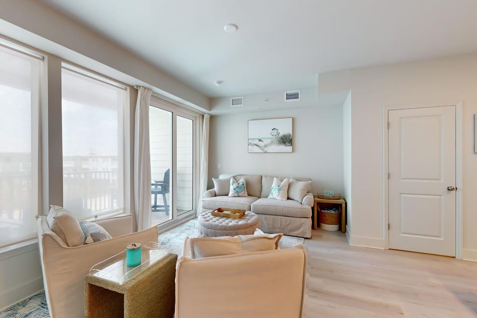 Sea Glass 208 Apartment in West Beach