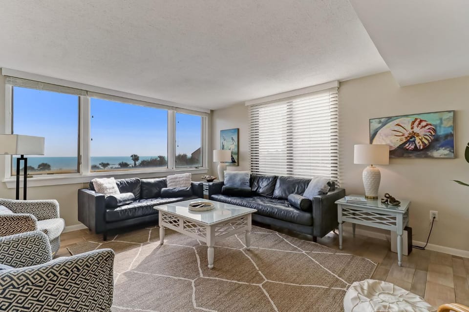 1132 Beach Walker House in Amelia Island