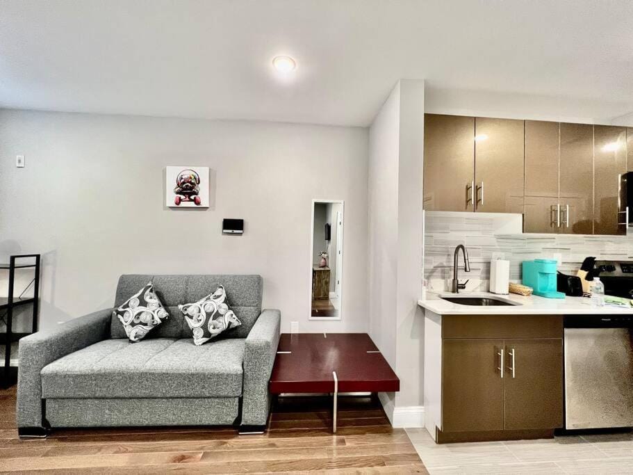 306 Deluxe King Bed suite in the center city of Philadelphia Apartment in Philadelphia