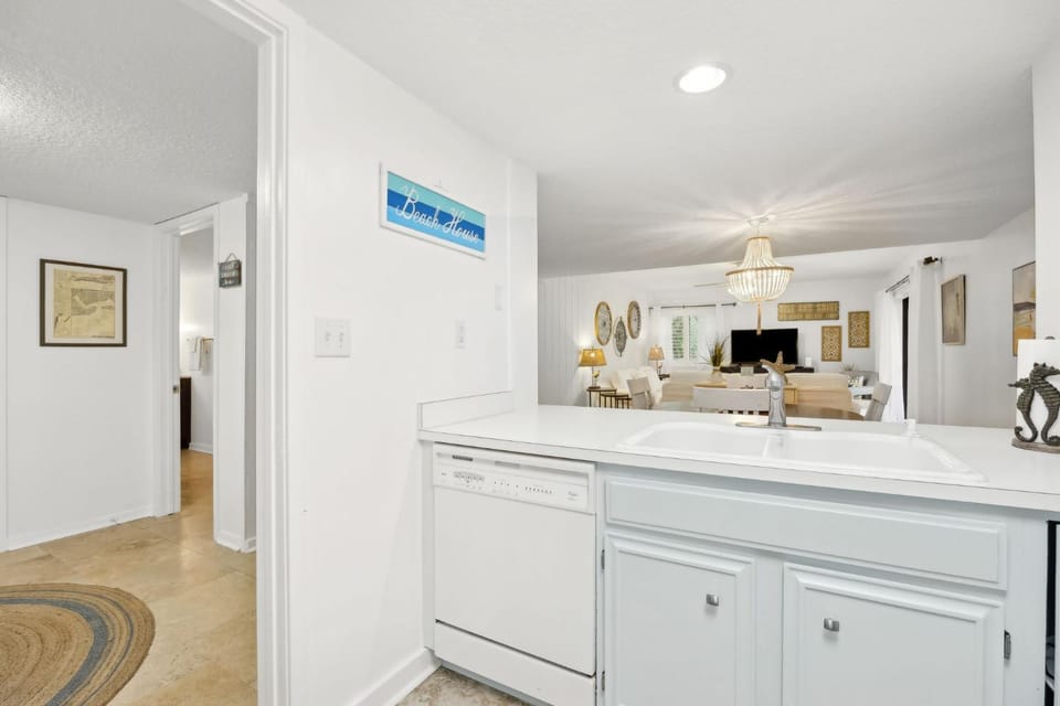 2017 Beach Wood House in Amelia Island