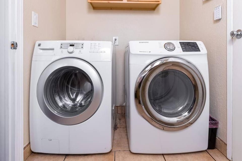 Lavender house near Napa and San Francisco House in Vallejo