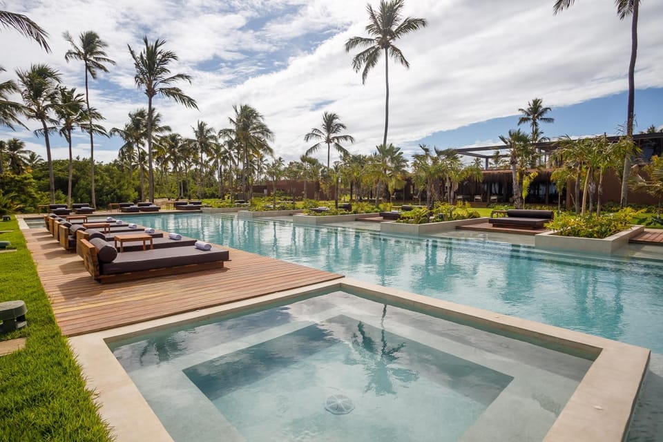 Day, Natural landscape, Spa and wellness centre/facilities, Pool view, Swimming pool, sunbed