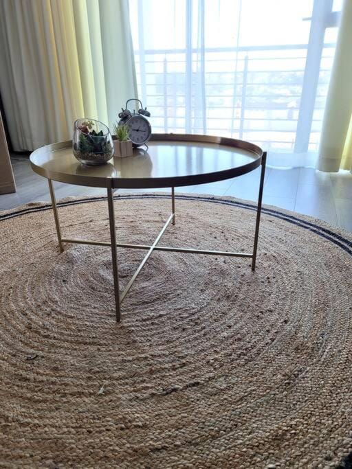 Urban, modern, stylish, with backup power Apartment in Sandton