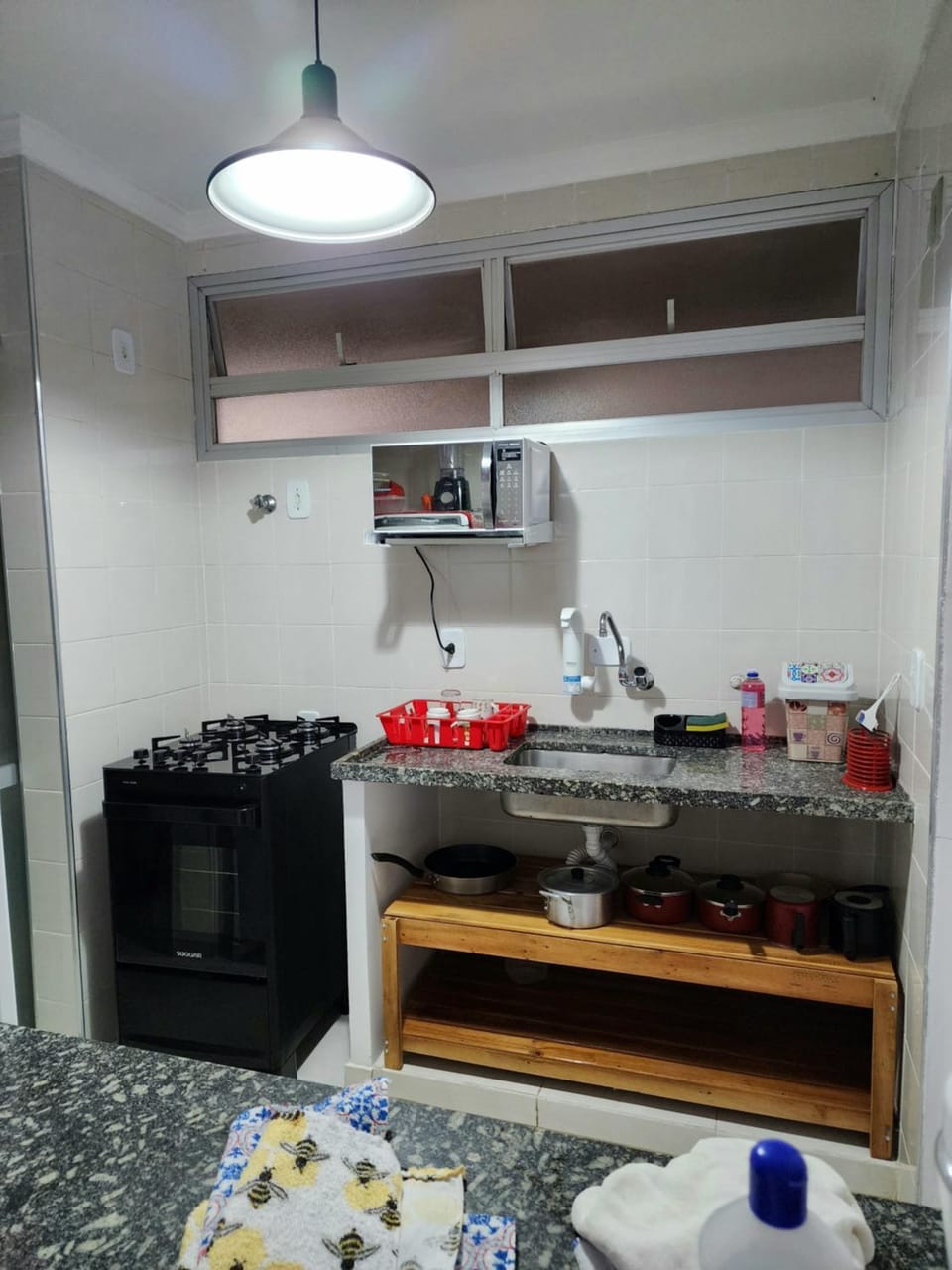 Kitchen or kitchenette, minibar, pet friendly, stove
