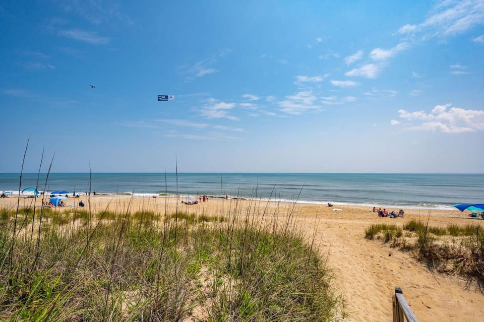 NH222 Island Dancer House in Nags Head
