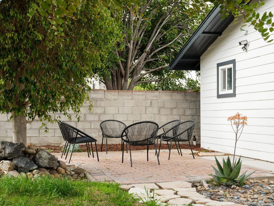 Day, Garden view