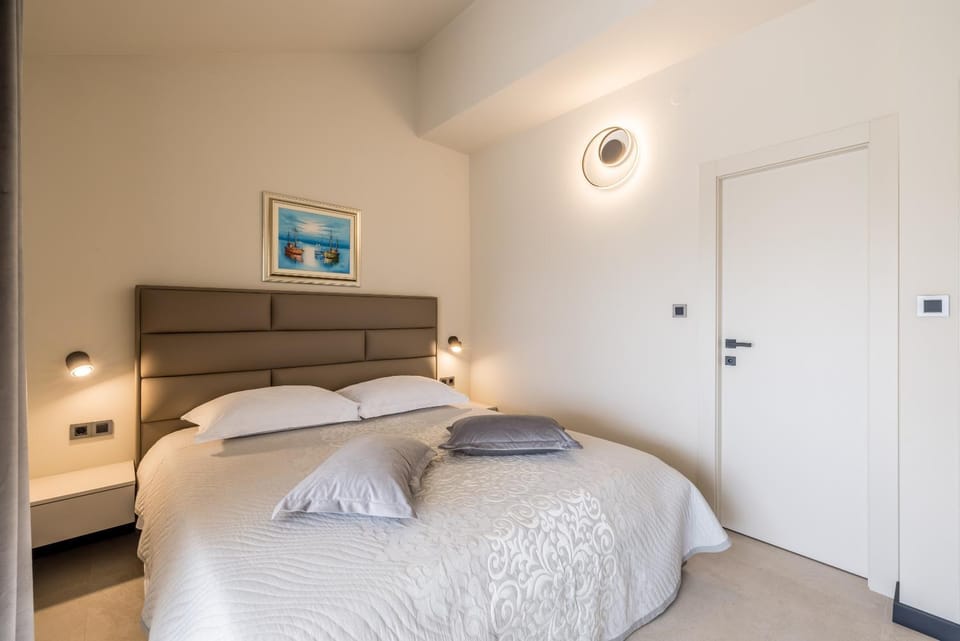 Guesthouse Rooms Split Bed and Breakfast in Split