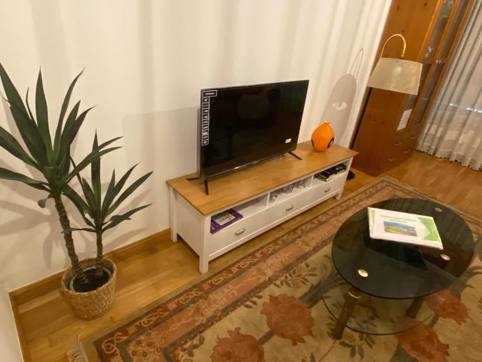 Communal lounge/ TV room, Living room, Seating area