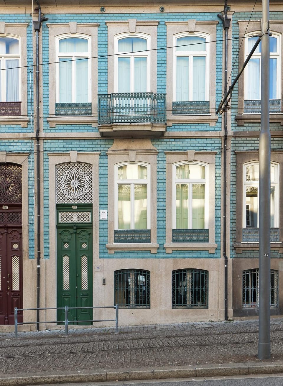 Facade/entrance