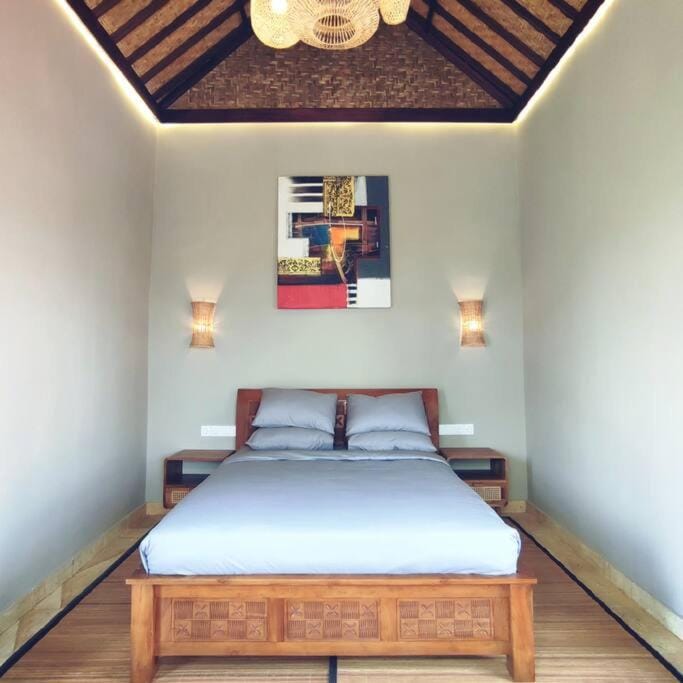 Bed, Photo of the whole room, Bedroom