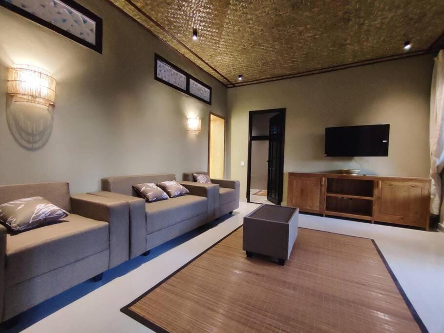 TV and multimedia, Living room