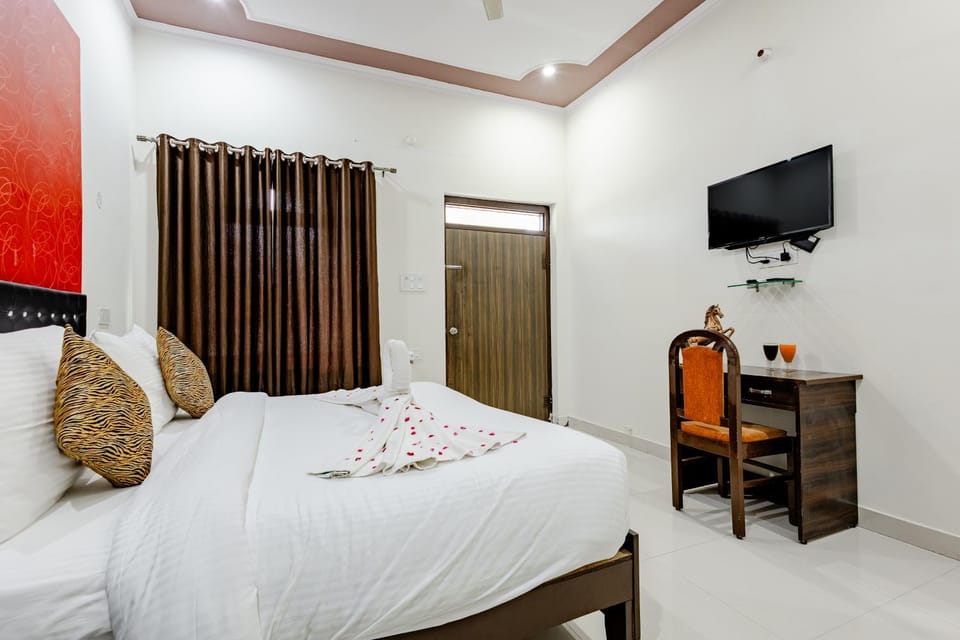Communal lounge/ TV room, Bed, TV and multimedia, Photo of the whole room, Bedroom, towels