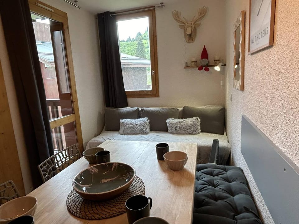Appartement skis aux pieds avec balcon à Méribel - FR-1-355-218 Apartment in Les Allues