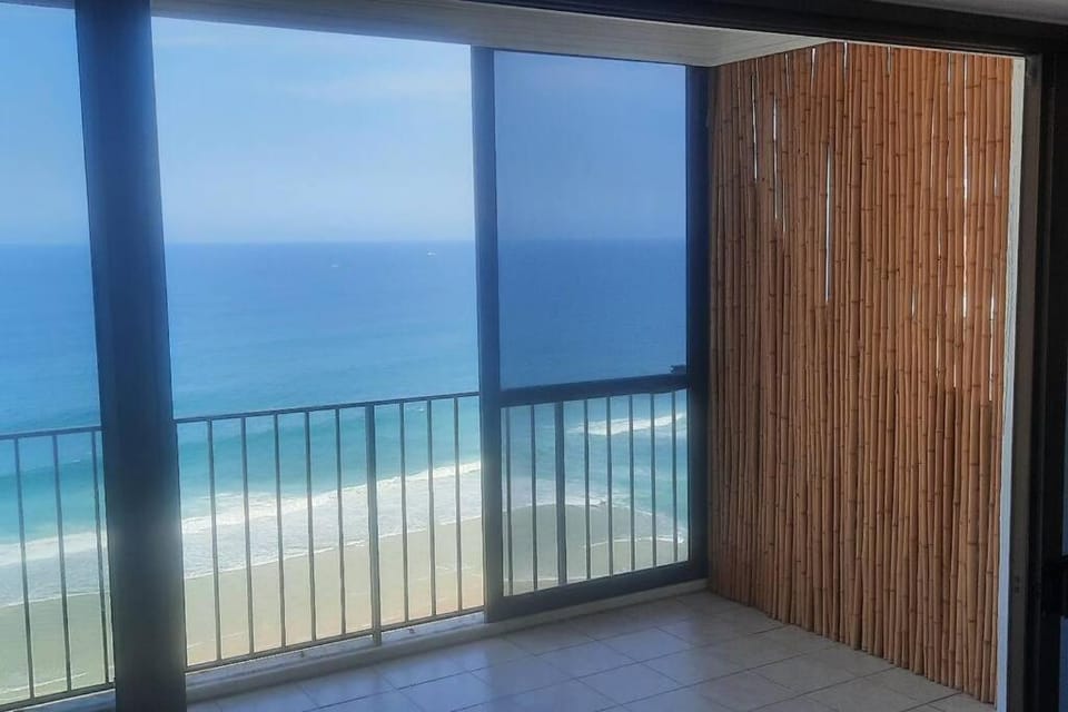 Apto frente mar 2 suítes Apartment in Rio de Janeiro