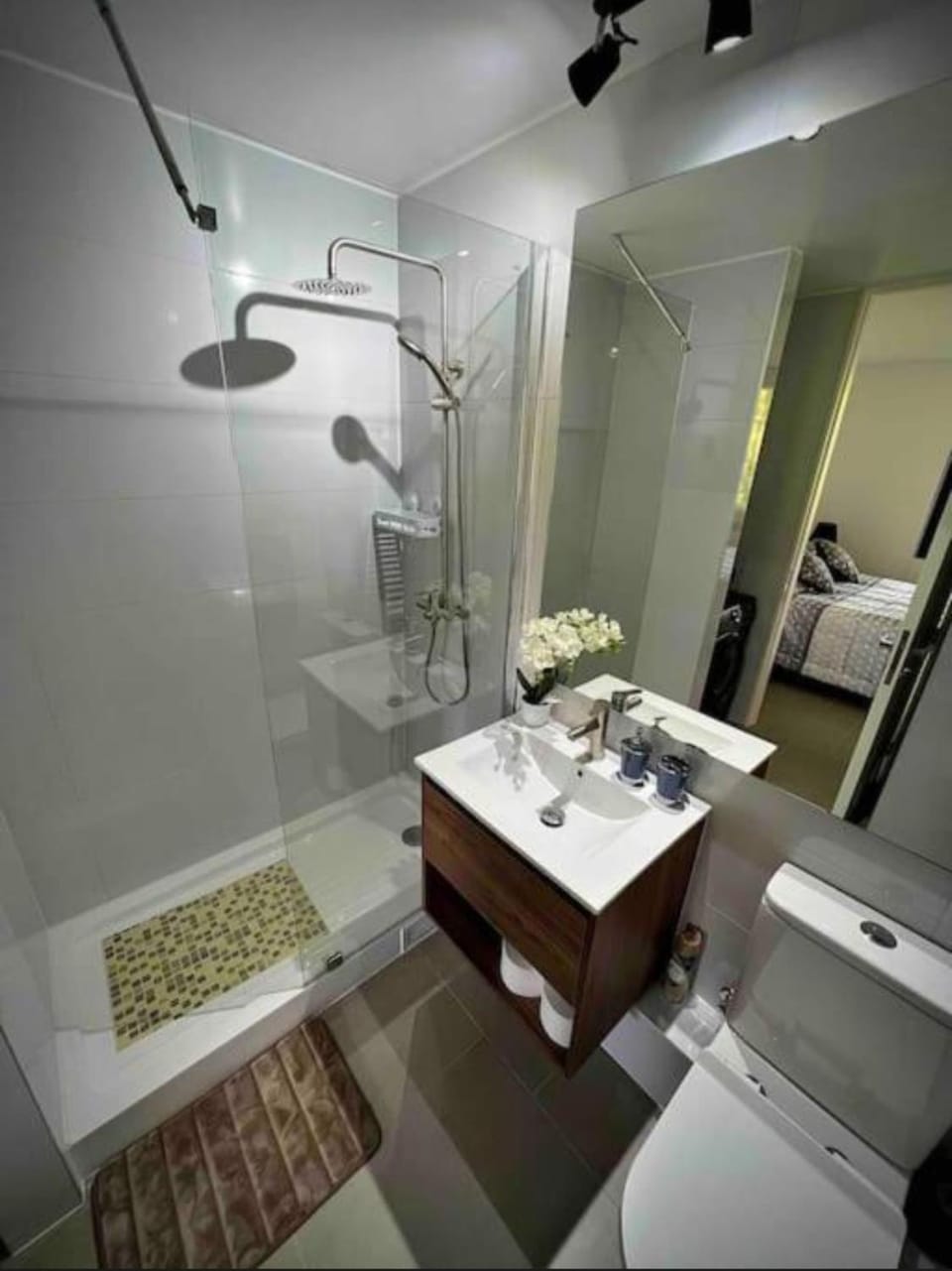 Shower, Bathroom, towels