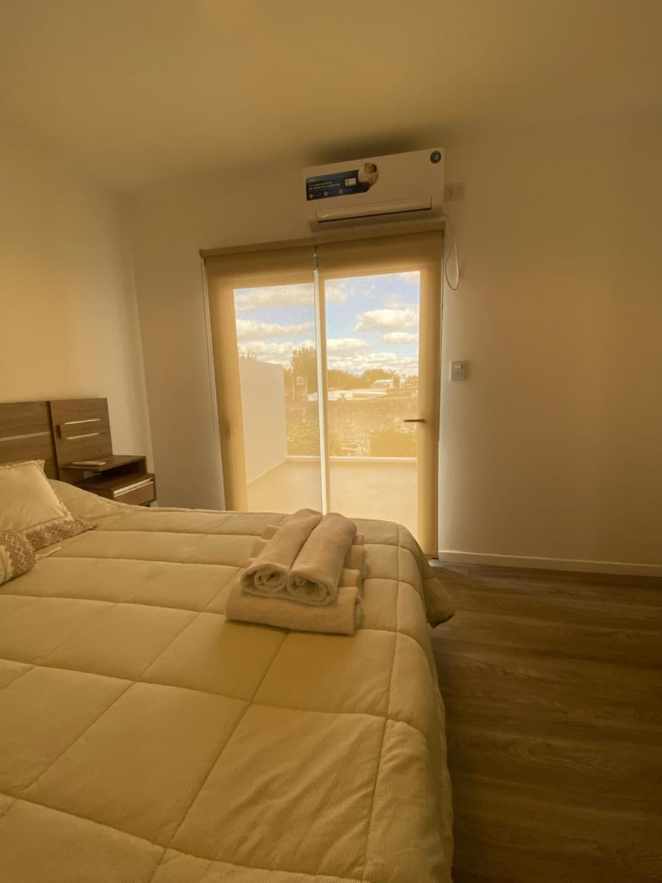 Bed, Photo of the whole room, Bedroom, towels, air conditioner