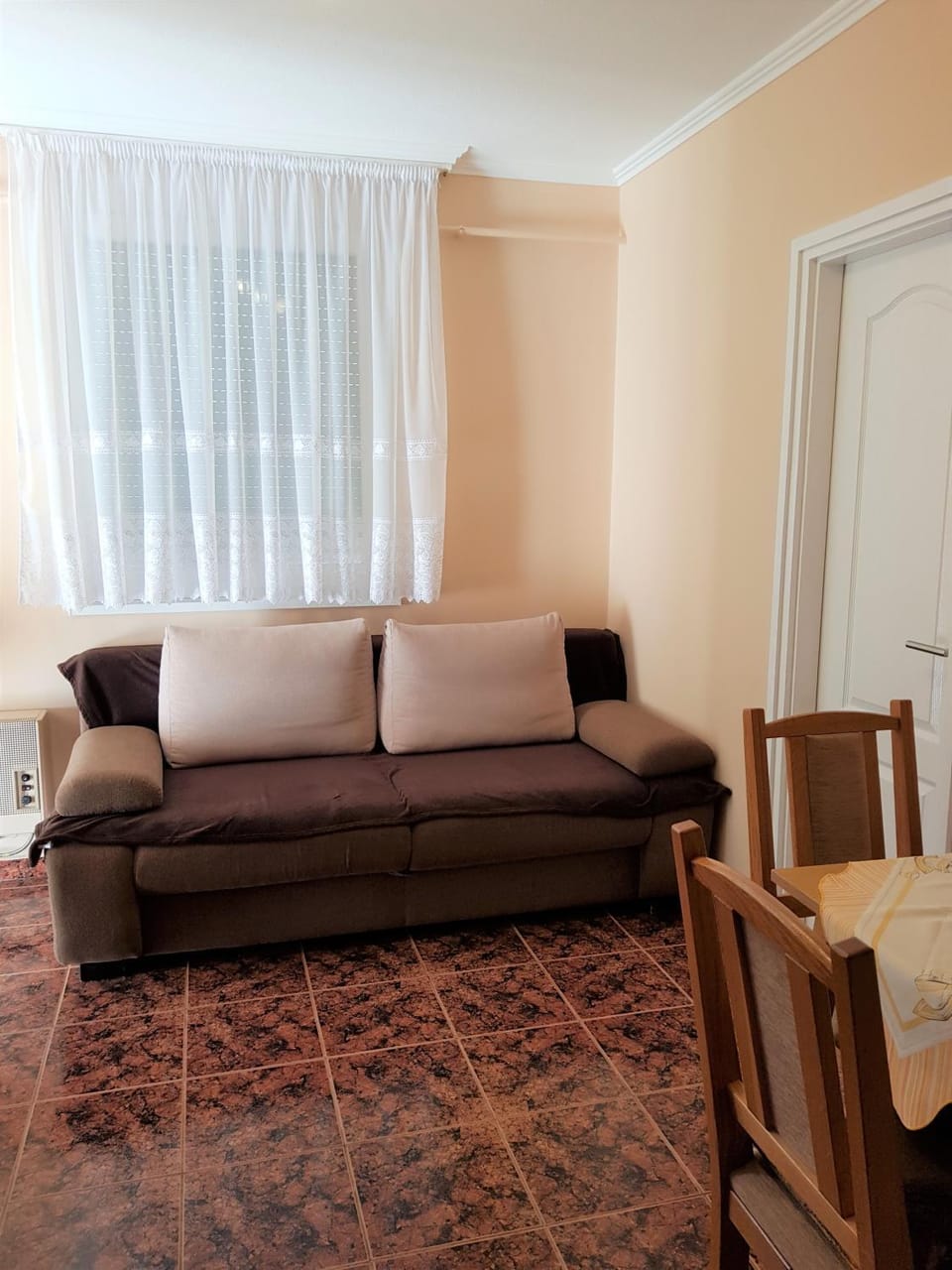 Henrietta Apartmanház Apartment in Hungary